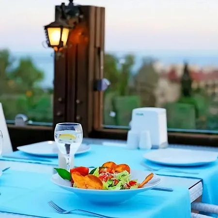 Side Joker Hotel Bed & Breakfast